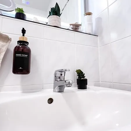 Parkside - Zentrum - *