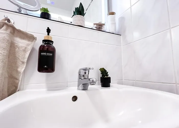 Parkside - Zentrum - *